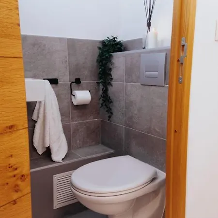 Perfect Family-oriented And Recently Renovated Townhouse In The Old * Антіб