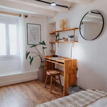 Perfect Family-oriented And Recently Renovated Townhouse In The Old *