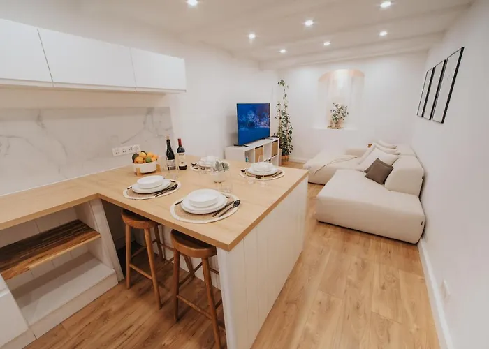 Perfect Family-oriented And Recently Renovated Townhouse In The Old Lejlighed