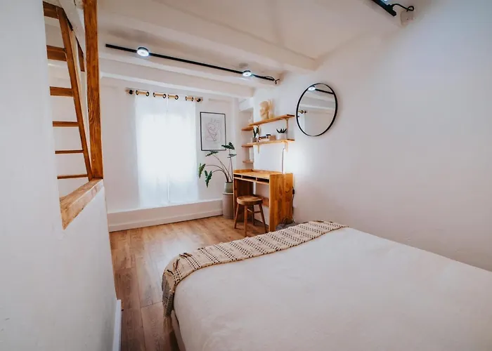 Lejlighed Perfect Family-oriented And Recently Renovated Townhouse In The Old