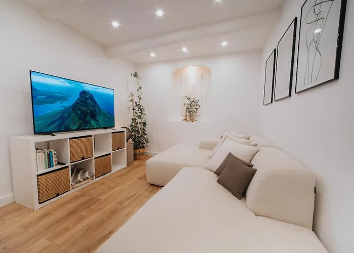 Perfect Family-oriented And Recently Renovated Townhouse In The Old Lejlighed *